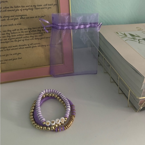 WWJD Clay Christian Jewelery Jesus Bracelet Stack in Purple Heishi Style - Picture 5 of 5